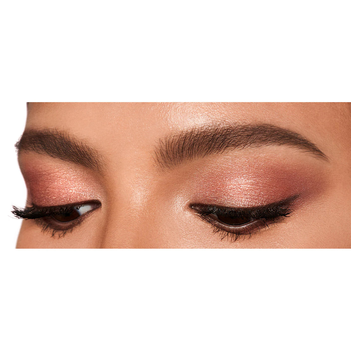 Charlotte Tilbury
Luxury Eyeshadow Palette.. Color: Pillow Talk