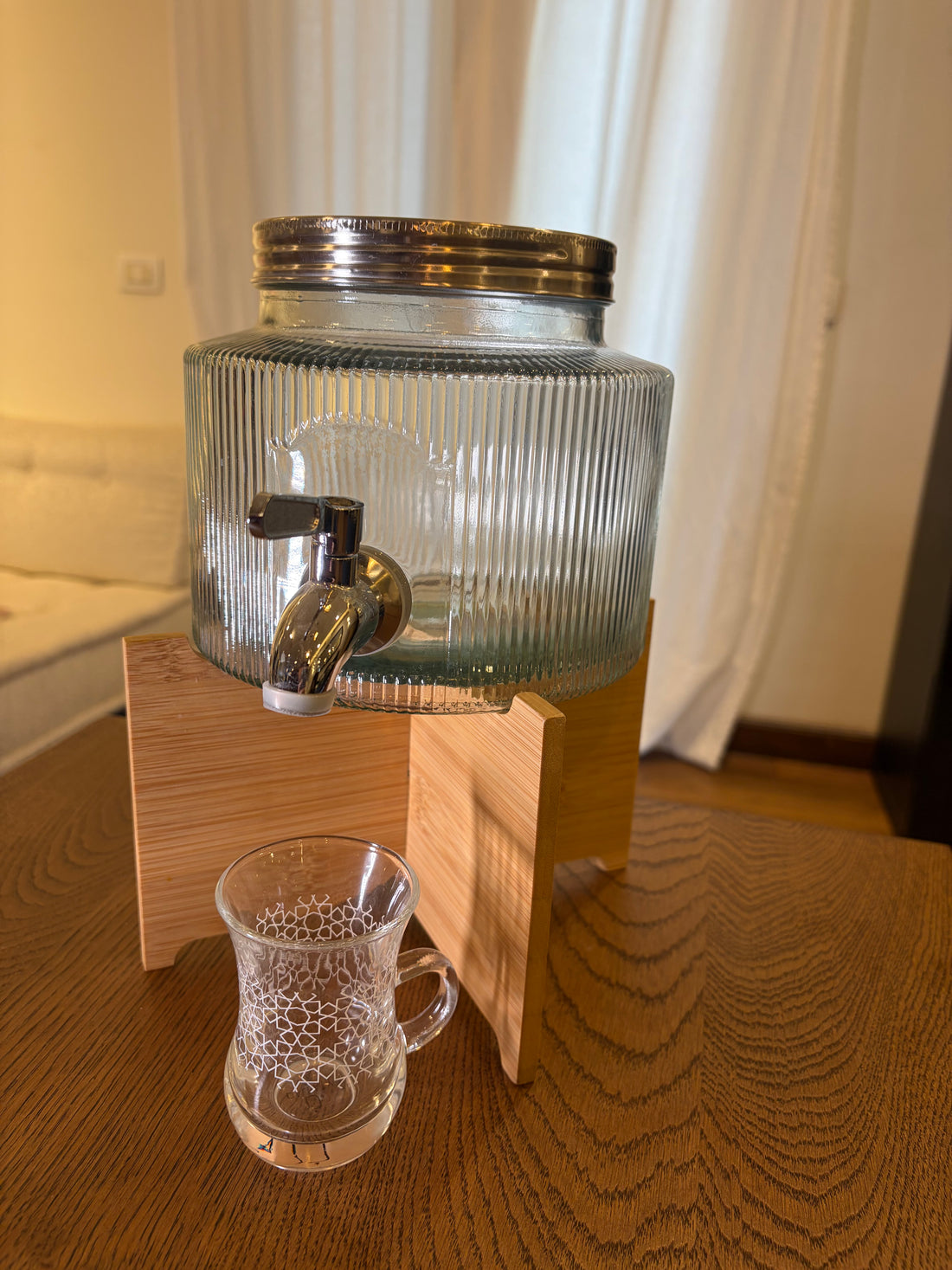 Dispenser 2.5 l زجاج مع غطاء معدن