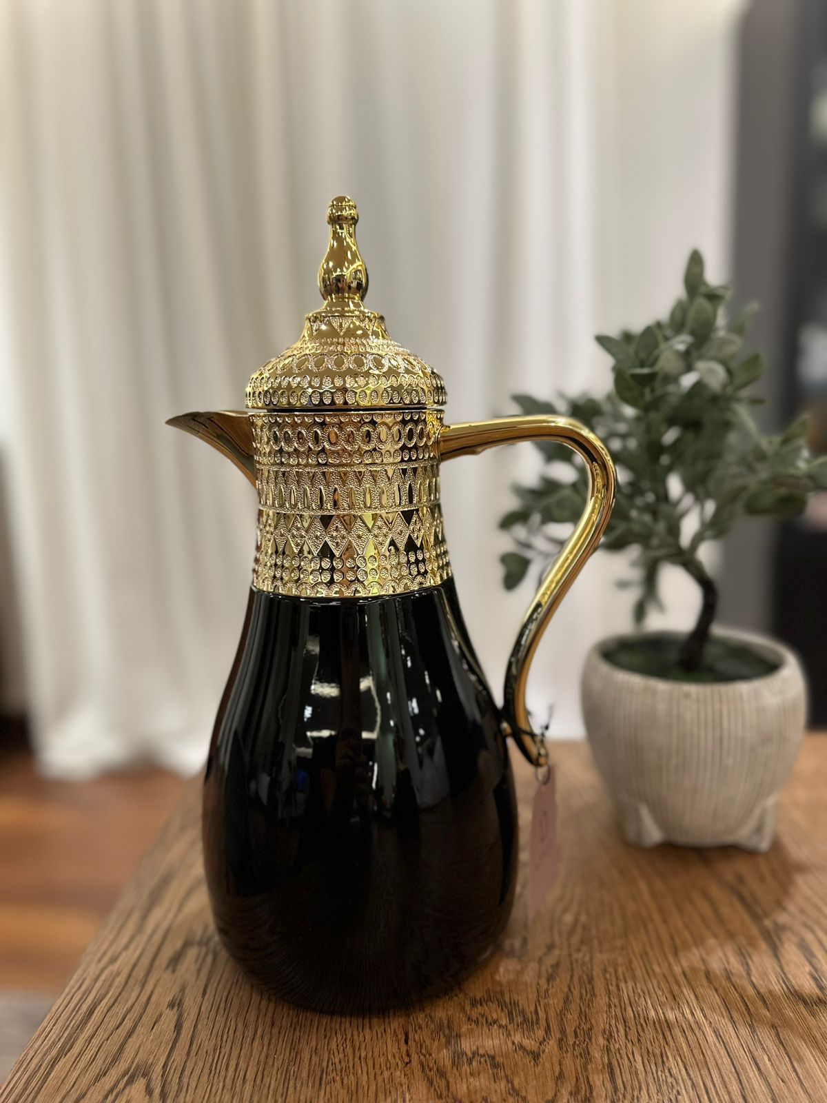 دله ستيل لون ذهبي وأسود 1 لتر و700 مل Dallaty