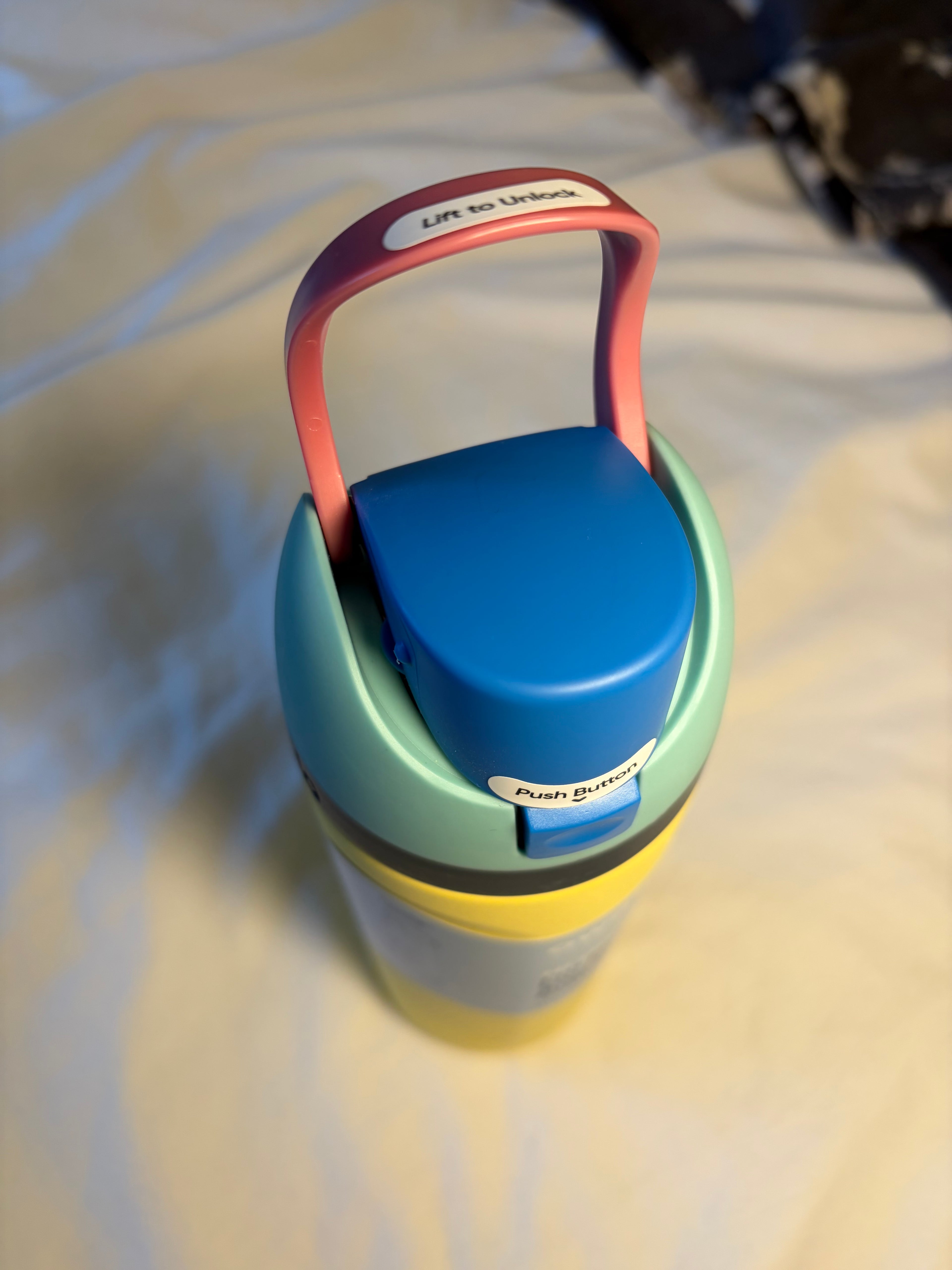 Owala FreeSip®
Award winning. Leak-proof. 24 hours cold. 24oz (710ml)