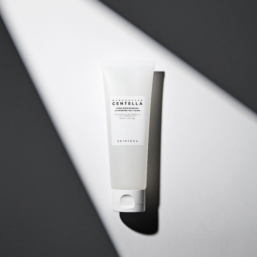 Skin 1004 tone brightening cleansing gel foam..