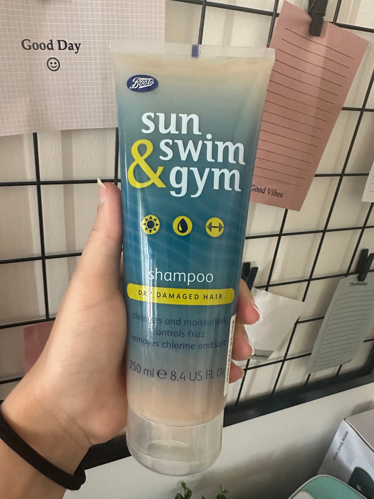 Boots Sun Swim &amp; Gym Shampoo Dry Damaged Hair 250ml