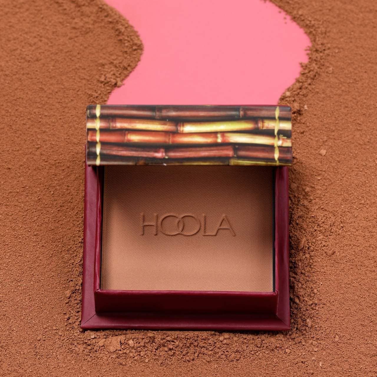 Benefit Cosmetics 
Hoola Matte Powder Bronzer (MINI)