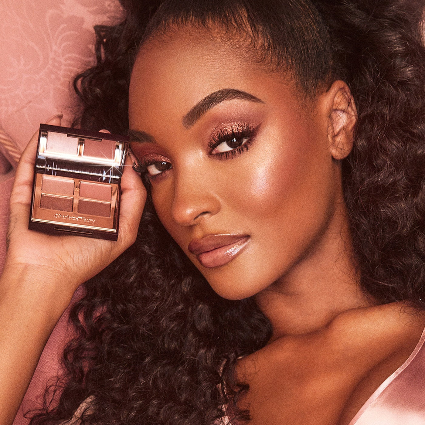 Charlotte Tilbury 
Luxury Eyeshadow Palette.. Color: Pillow Talk Dreams