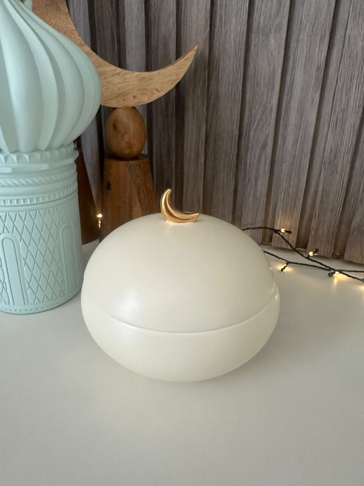 تمريه فخار وايت للتمور أو المكسرات