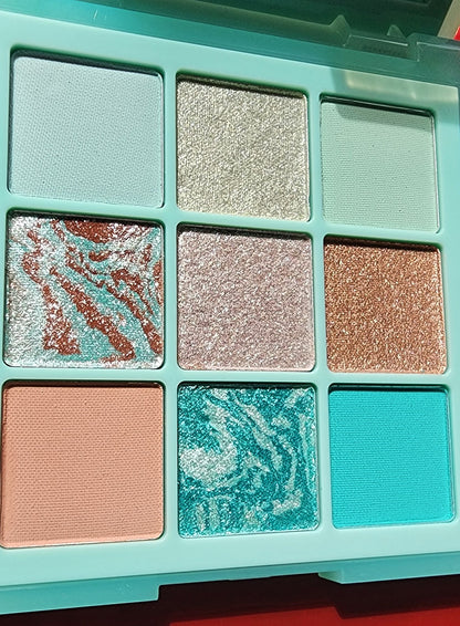 Huda Beauty
Pastel Obsessions Eyeshadow Palette (9x Eyeshadow)