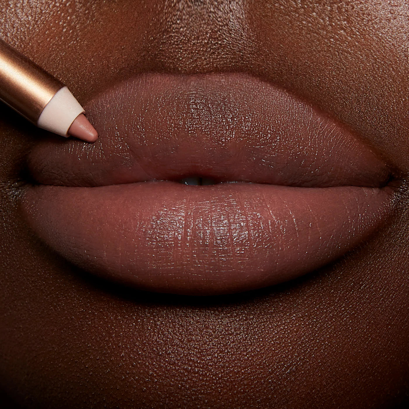 Charlotte Tilbury 
Lip Cheat Lip Liner..