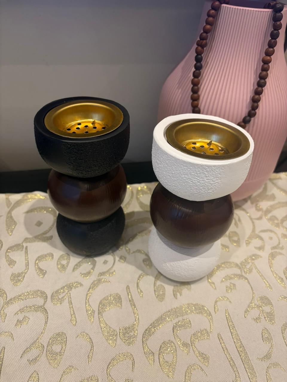 مبخره خشب و جبس بلون الابيض و الاسود..