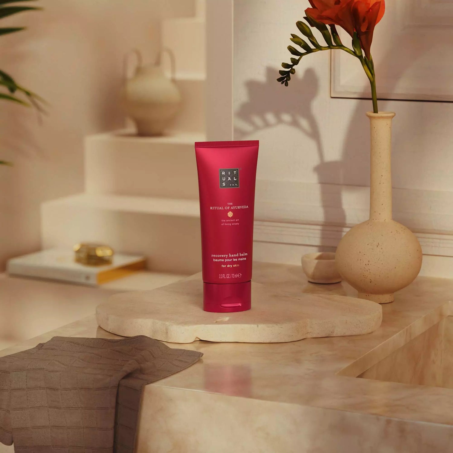 Rituals
The Ritual of Ayurveda
Recovery Hand Balm - Sweet &amp; Nutty - Sweet Almond &amp; Indian Rose 70 ml