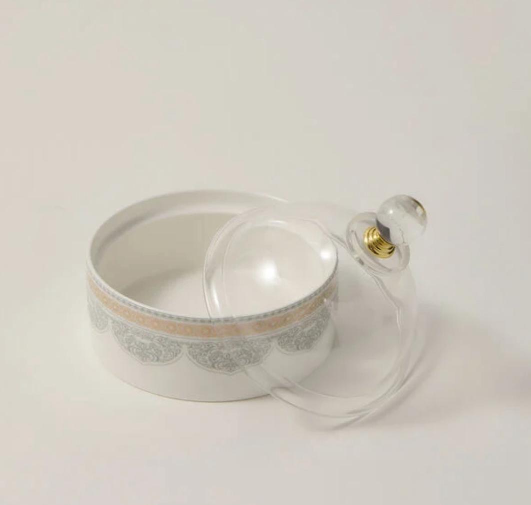 Dallaty white porcelain date bowl with lid