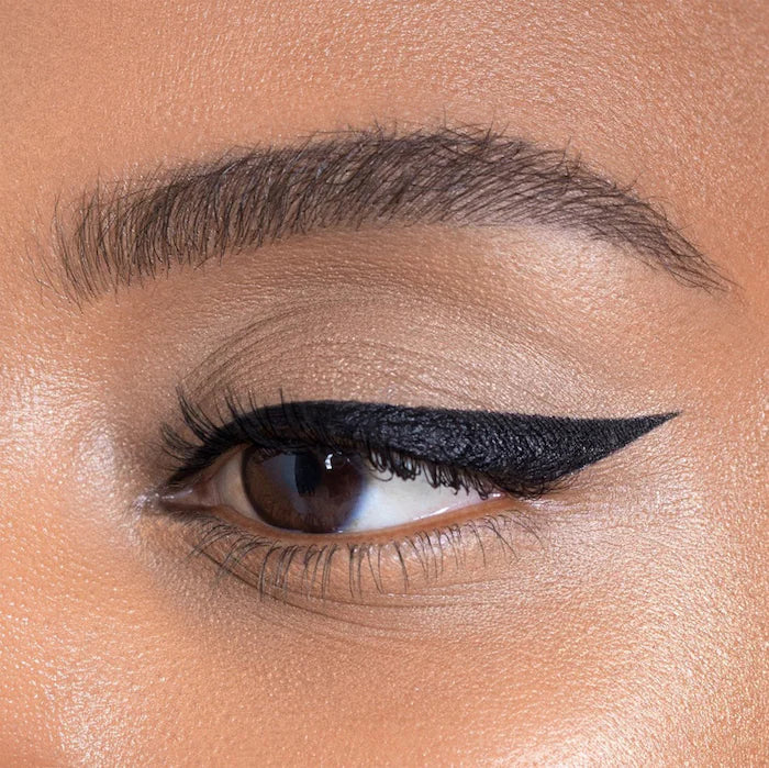 NATASHA DENONA 
Macro Blade Liquid Eyeliner mini 0.15 ml