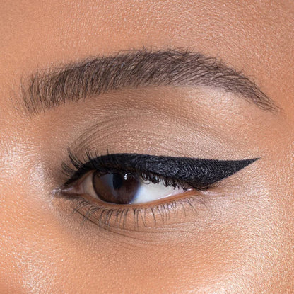 NATASHA DENONA 
Macro Blade Liquid Eyeliner mini 0.15 ml